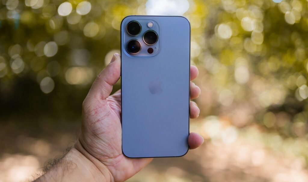 A sierra blue iphone 13